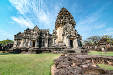 Wall Mural - Phimai stone castle An ancient Khmer castle located in the historical park, Phimai District, Nakhon Ratchasima