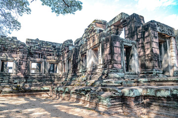 Wall Mural - Archway and wall line in Prasat Hin Phimai Ancient Khmer castle Located in the historical park, Phimai District, Nakhon Ratchasima Province, Thailand.