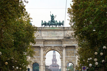 Fototapete - Arco della Pace and Castello Sforzesco in Milan, Italy