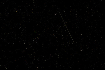 Wall Mural - Feb 19, 2023 the rare green comet C/2022 E3(ZTF) made its way near the star Tabit in the constellation Orion. 4 sec at f/2.8, ISO 3200, Sony FE 2.8/70-200 GM OSS II @200mm Sony a7R IV