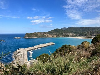 Amakusa is an island group about 60 kilometers southwest of Kumamoto City in western Kyushu. Made up of two big islands and hundreds of smaller islands, the Amakusa area is remote and rural with nice 