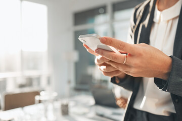 Aufkleber - Business woman hands, phone text and mockup with a female employee on a mobile app. Office, corporate staff and online chat of a financial analytics worker on a cellphone reading website content