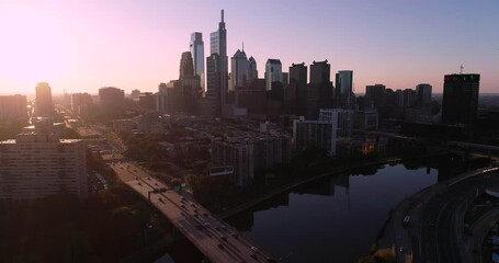 Poster - Philadelphia Pennsylvania Cityscape and Beautiful Sunset Light in Background. Schuylkill River and Vine Street Expressway