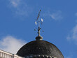 Kuppel eines Geschäftshauses in der Leipziger Altstadt bei fantastischem Licht. Leipzig, Sachsen, Deutschland
