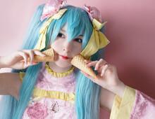 Japan Anime Cosplay , Portrait Of Girl Cosplay With Waffle Cones In Pink Room Background