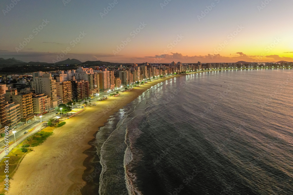 stock-foto-imagem-a-rea-do-nascer-do-sol-na-praia-do-morro-alvorecer