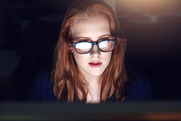 Canvas Print - I only have so much room on my plate. Shot of a young businesswoman working late in her office.