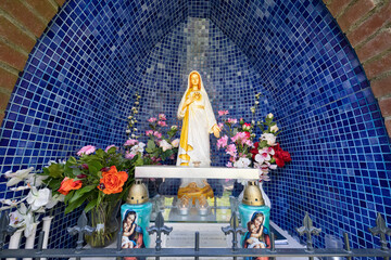 Wall Mural - Maria statue in chapel