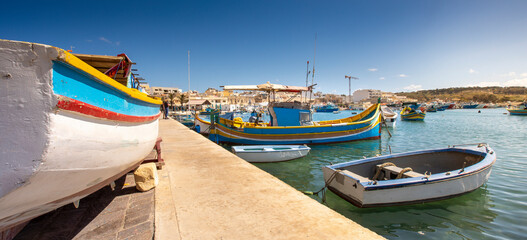 Wall Mural - Paysage de bord de mer sur l'île de Malte en Méditerranée.