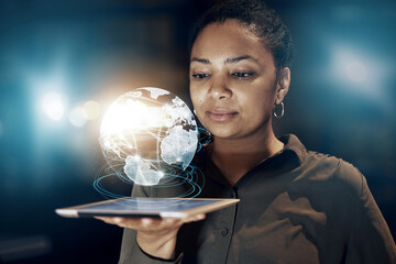 Leinwandbilder - Tablet hologram, global network or black woman with world data analysis, worldwide earth communication or globe networking. Cloud computing ai network, holographic planet ui or future person at night