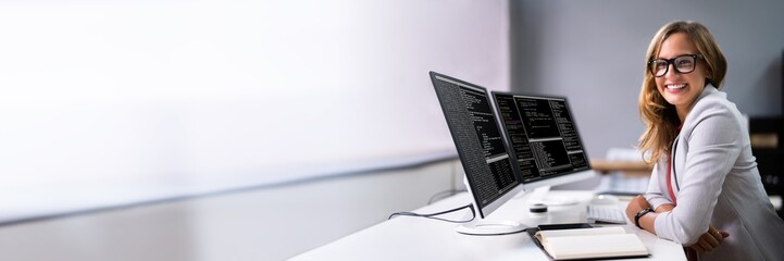 Fototapete - Developer Programmer Woman Coding Software
