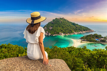 Wall Mural - Woman at Nang Yuan Island, Koh Tao, Thailand