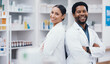© Wesley JvR/peopleimages.com - Pharmacists, teamwork and arms crossed in portrait, medicine trust or about us healthcare in medical drugstore collaboration. Smile, happy and confident pharmacy people in retail consulting or help