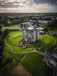 Vista aerea del Trim Castle in Irlanda.