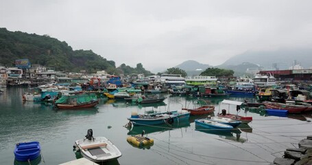 Canvas Print - Typhoon Shelter in Lei yue Mun