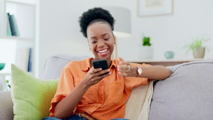 Canvas Print - Phone, typing and black woman laughing on sofa in home living room, social media meme or web scrolling. Comic, cellphone and happy female with mobile smartphone for funny message or internet browsing