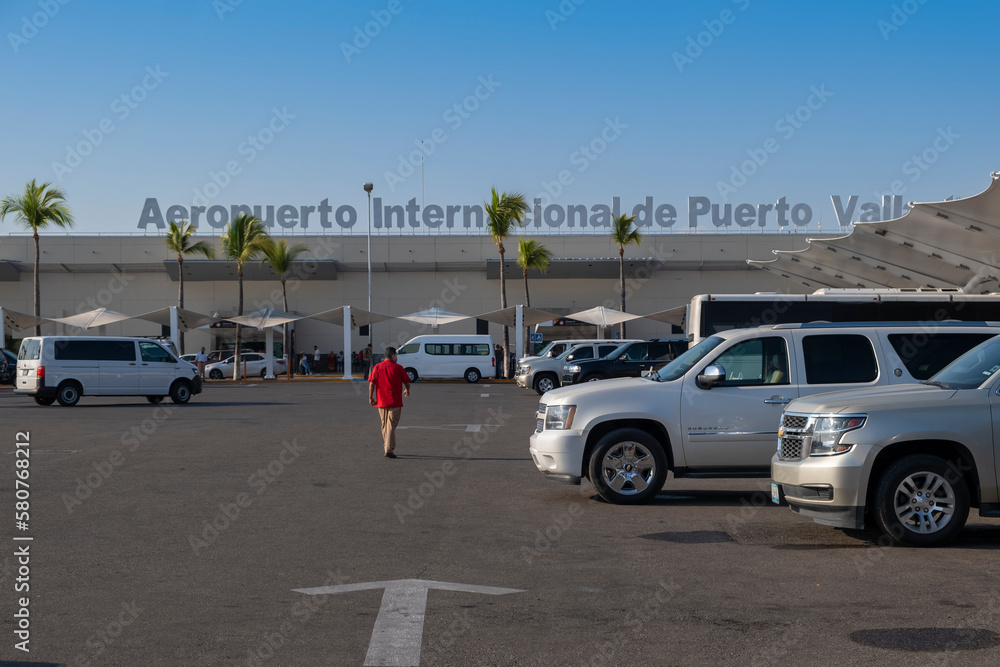 Licenciado Gustavo Díaz Ordaz International Airport building along with