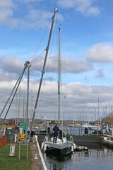 Poster - Stepping a yacht mast on the Exeter Canal, Devon	