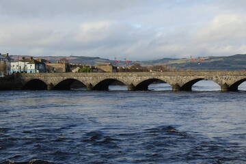 Wall Mural - Thomond Bridge in winter (Limerick, County Limerick, Munster, Ireland)