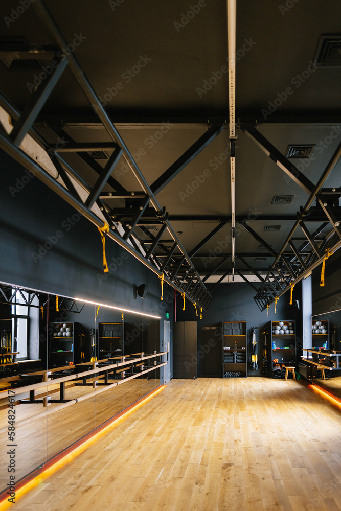 Gym hall. Mirror wall. Design. Sport equipment. Suspension trainer