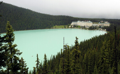 Wall Mural - Lake Louise in Banff National Park, Canada