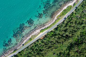 Wall Mural - The amazing Captain Cook Highway where the rainforest meets the reef