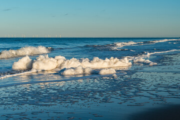 Wintersparziergang am Strand