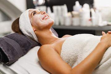 Wall Mural - Woman On A Facial Treatment At The Beauty Salon