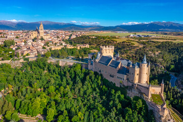 Wall Mural - Panorama view of Spanish town Segovia