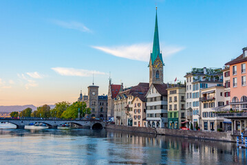 Wall Mural - Sunrise view of Fraumuenster church and in Zuerich, Switzerland