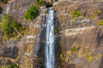 Wall Mural - Diyaluma falls near Ella, Sri Lanka