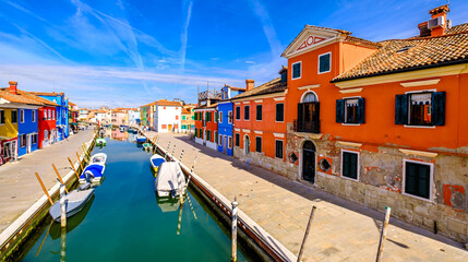 Wall Mural - famous colorful facades in Burano - Italy