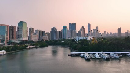 Canvas Print - view of modern city