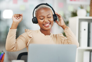 Canvas Print - Dance, happy and black woman with music in office, radio break and listening to audio. Smile, enjoying and dancing African employee with headphones for streaming a podcast, songs and playlist