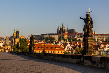 Canvas Print - View of Prague castle from the Charles Bridge in Prague, Czech Republic