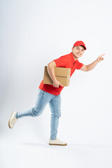 Wall Mural - portrait of asian delivery man on white background