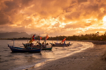 Canvas Print - THAILAND PRACHUAP PRANBURI PAK NAM PRAN BEACH