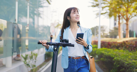 Wall Mural - asian woman commuting