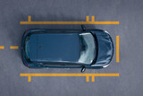 Fototapeta  - samochód parkujący widziany z drona - car parking by drone, from drone