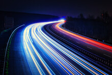 Langzeitbelichtung - Autobahn - Strasse - Traffic - Travel - Background - Line - Ecology - Highway - Long Exposure - Motorway - Night Traffic - Light Trails - High Quality Photo	