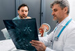 © Peakstock - Consultation of neurologist in doctor's office in neurological clinic. Neurology, nervous system treatment