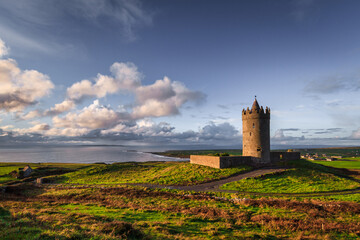 Wall Mural - Doonagore castle at sunset, Co. Clare, Ireland