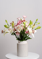 Sticker - Vase with beautiful flowers