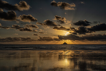 Wall Mural - Beach sunrise