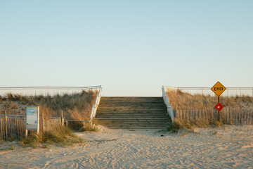 Canvas Print - Dead end street, Far Rockaway, Queens, New York