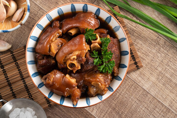 Wall Mural - Taiwanese traditional food pork knuckle in a bowl