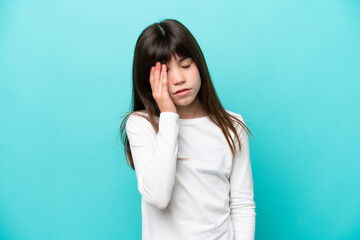 Wall Mural - Little caucasian girl isolated on blue background with headache