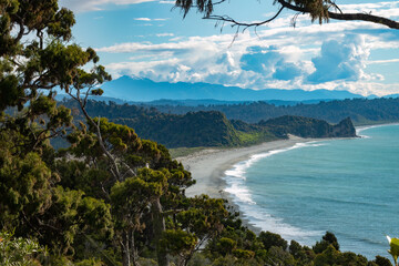 Wall Mural - Okarito Lagoon, Tai Poutini National Park, Westland, on the West Coast of New Zealand's South Island.