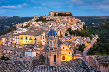 Wall Mural - View of Ragusa (Ragusa Ibla), UNESCO heritage town on Italian island of Sicily. View of the city in Ragusa Ibla, Province of Ragusa, Val di Noto, Sicily, Italy.