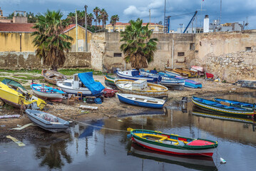 Canvas Print - Fishing boats in port of Syracuse town, Sicily Island, Italy